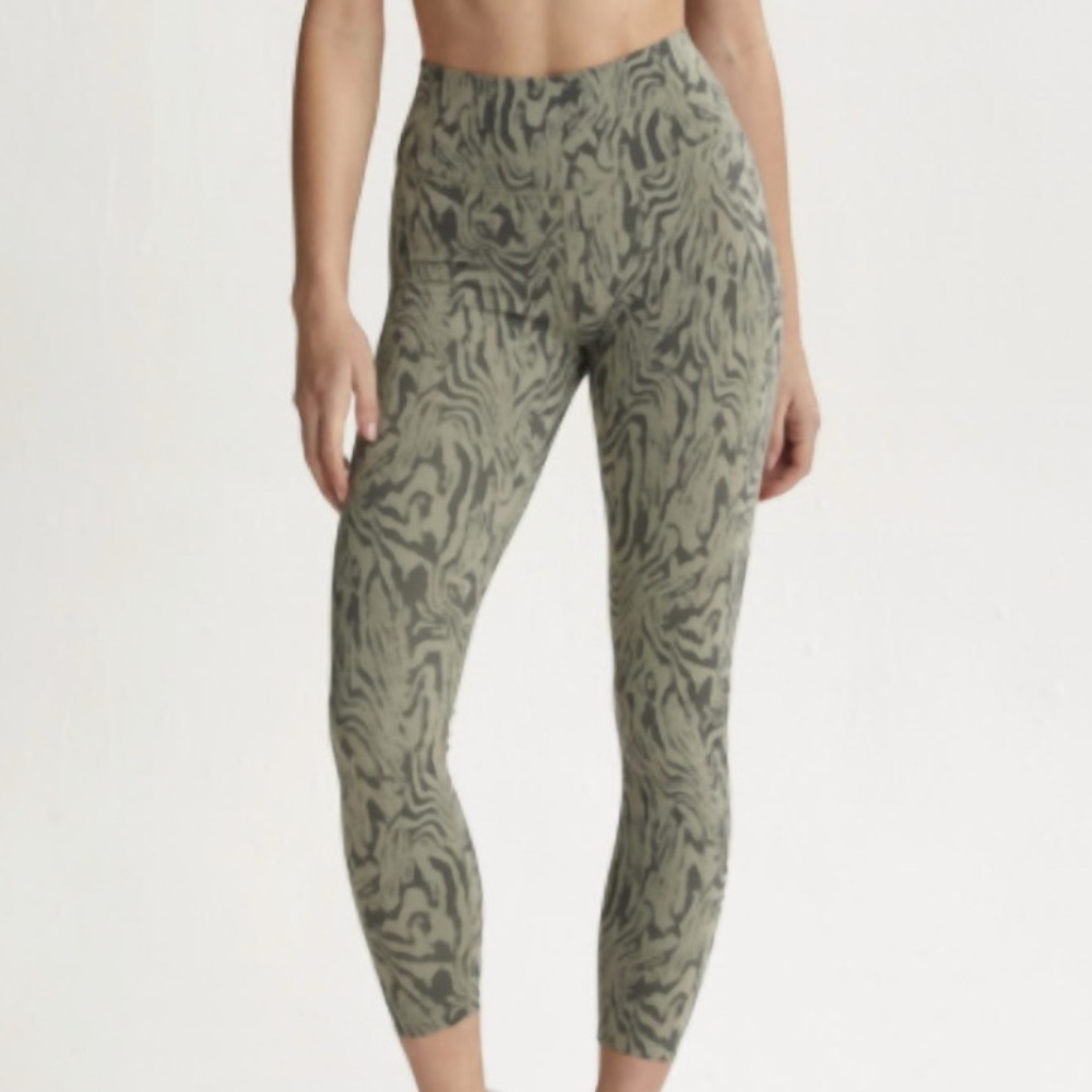 NWOT Varley Green Distorted Grain Luna Legging Size: Small - Picture 7 of 16